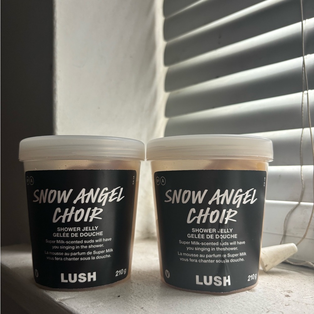 LUSH Snow Angel Choir Shower Jelly